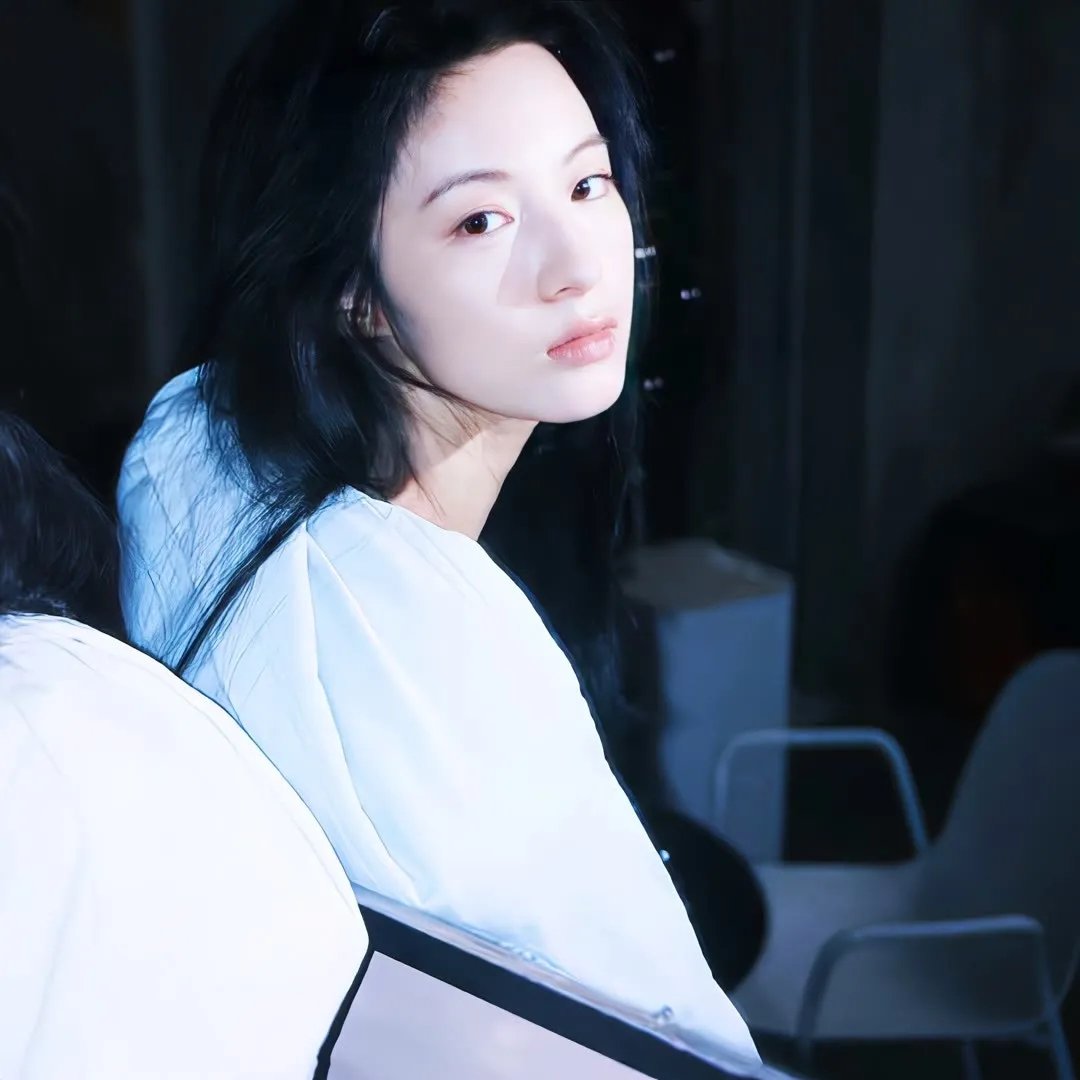 跳吧,女孩